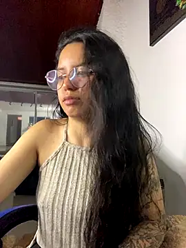 Snapshot of Rosita_forever_ chatting on 12-21-25, 02:13 Rosita forever online show from 12-21-25, 02:13