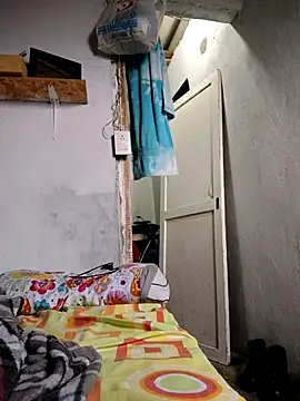 Snapshot of gatoalex89 chatting on 10-22-25, 12:38 gatoalex89 online show from 10-22-25, 12:38