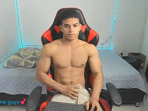 oliver thompsson7 online show from 12-04-25, 01:59