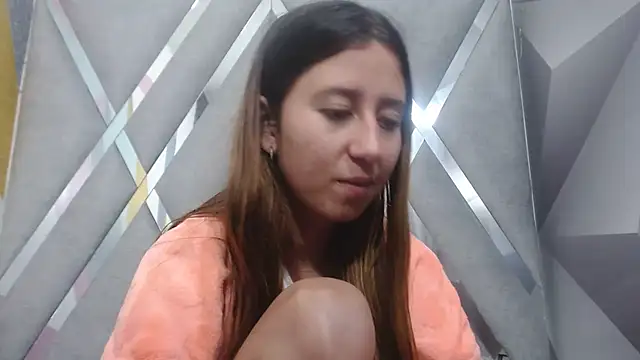 Snapshot of Valeria_grey69 chatting on 03-12-25, 07:17 Valeria grey69 online show from 03-12-25, 07:17