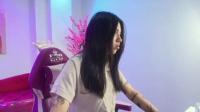Leia queens online show from 01-02-25, 11:31