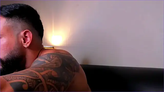 BradLeon  online show from 12-22-25, 02:19