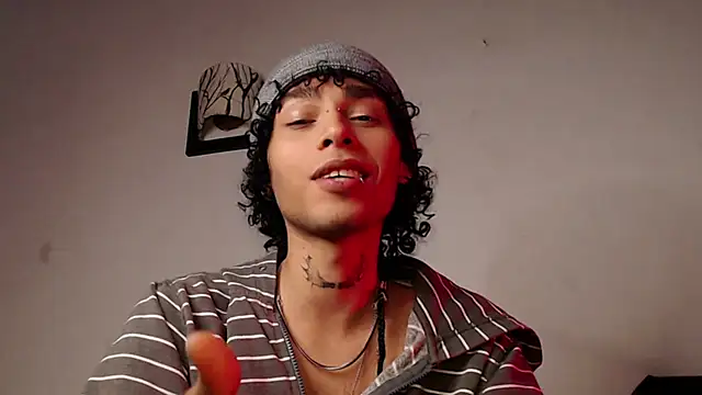 Snapshot of seven7xis chatting on 01-22-25, 09:35 seven7xis online show from 01-22-25, 09:35