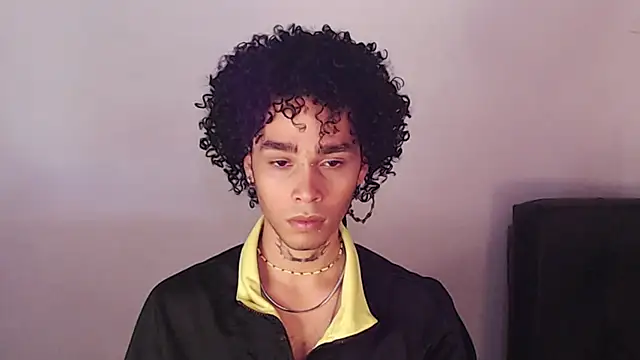 Snapshot of seven7xis chatting on 01-23-25, 06:35 seven7xis online show from 01-23-25, 06:35