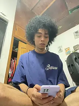 Snapshot of seven7xis chatting on 01-28-25, 03:25 seven7xis online show from 01-28-25, 03:25