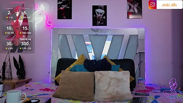 supradoll online show from 10-29-25, 04:20