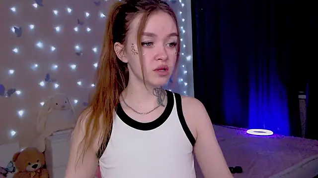 Snapshot of Naughty_Mable chatting on 02-07-26, 02:04 Naughty Mable online show from 02-07-26, 02:04