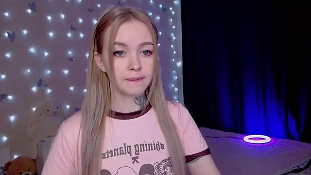 Snapshot of Naughty_Mable chatting on 03-04-26, 01:22 Naughty Mable online show from 03-04-26, 01:22