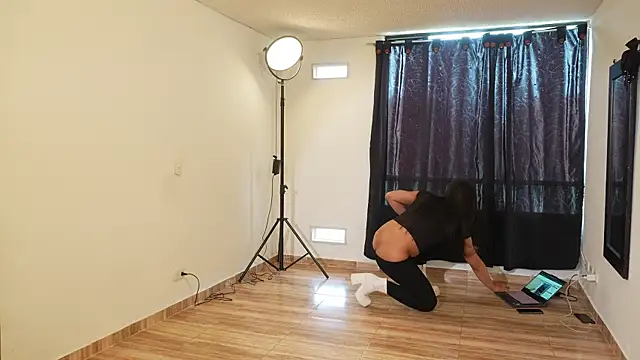 Mara-Bella online show from 12-01-25, 07:19