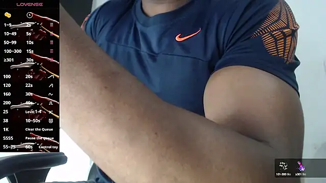 thomsom23 online show from 10-15-25, 03:23