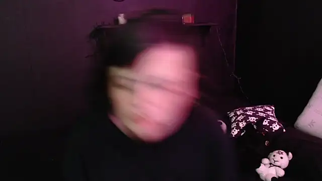 Snapshot of rousstattoo chatting on 11-13-25, 03:27 rousstattoo online show from 11-13-25, 03:27