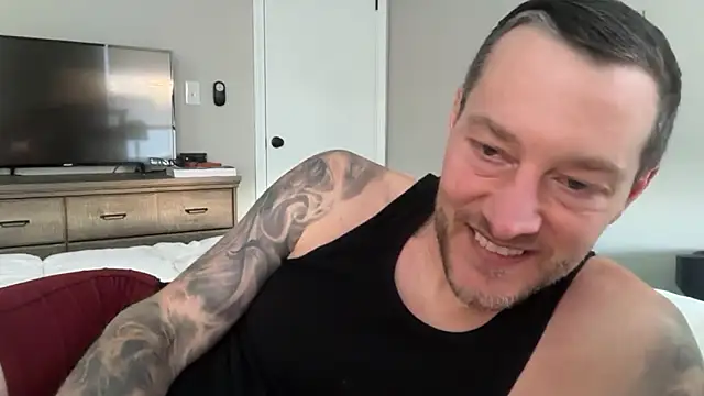 Snapshot of moon-boy chatting on 01-02-25, 08:46 moon-boy online show from 01-02-25, 08:46