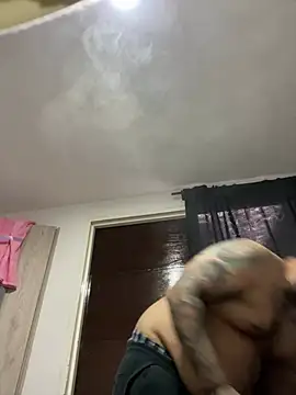 El Titan1998 online show from 12-27-24, 09:22