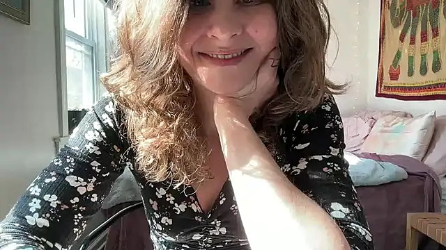 leahsparkles online show from 02-23-25, 03:51