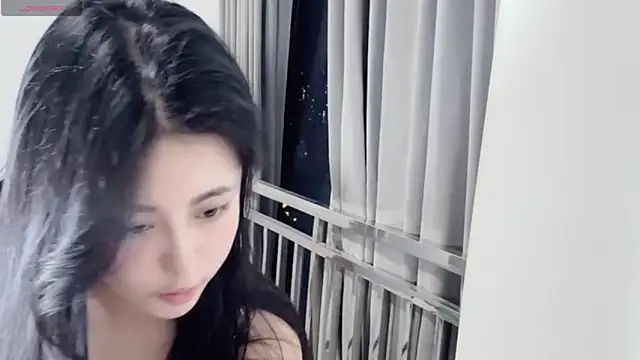 qiaoyi-666 online show from 10-03-25, 02:14