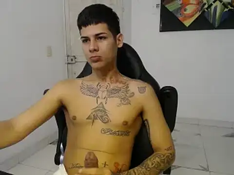 Snapshot of Clyde019 chatting on 01-13-25, 12:45 Clyde019 online show from 01-13-25, 12:45