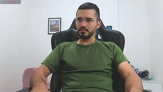 Massimoo 07 online show from 12-20-25, 04:14