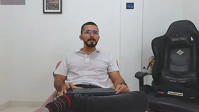 Massimoo 07 online show from 02-01-26, 08:40