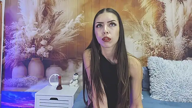 EmaLowe online show from 10-31-25, 08:48