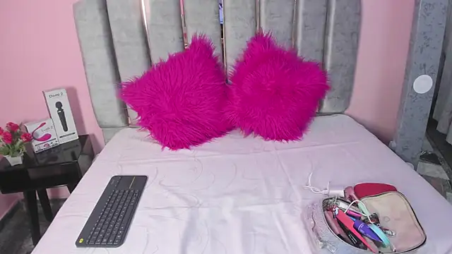 paris noa online show from 09-26-25, 07:29