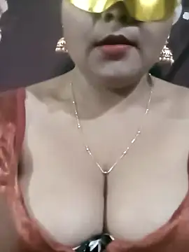 Snapshot of LustyBhabhi chatting on 01-01-25, 03:57 LustyBhabhi online show from 01-01-25, 03:57
