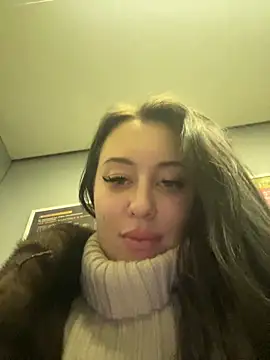 AndreaMood online show from 01-04-25, 05:37