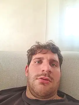 Snapshot of michemichemiche8 chatting on 10-18-25, 01:34 michemichemiche8 online show from 10-18-25, 01:34