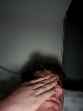 Snapshot of michemichemiche8 chatting on 11-18-25, 09:41 michemichemiche8 online show from 11-18-25, 09:41