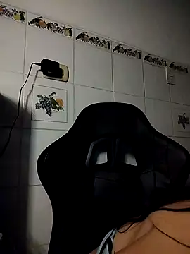 Snapshot of StarSex22 chatting on 12-29-24, 08:00 StarSex22 online show from 12-29-24, 08:00