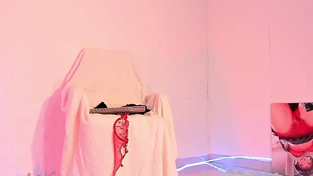 Snapshot of NattSumi chatting on 01-20-25, 11:21 NattSumi online show from 01-20-25, 11:21