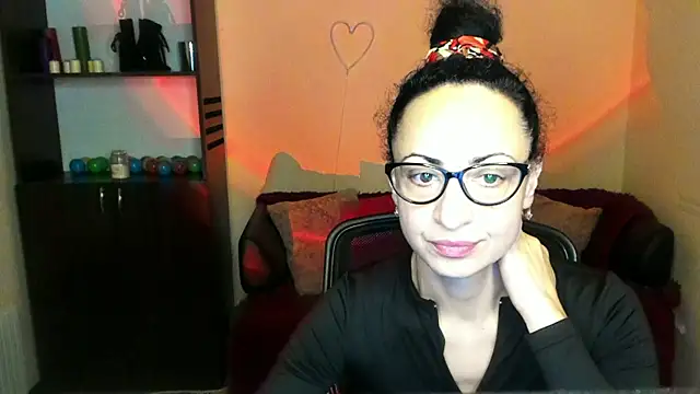 Arianasweety23 online show from 01-08-25, 06:20