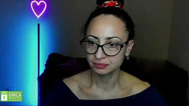 Arianasweety23 online show from 02-13-25, 09:51