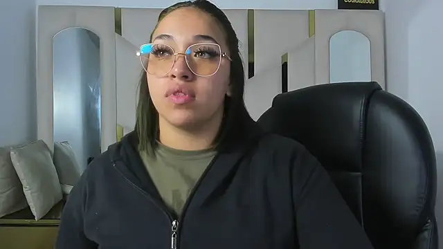 IsabellRodriguez18 online show from 01-13-26, 04:29