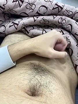 Snapshot of bigtb310 chatting on 01-05-25, 01:24 bigtb310 online show from 01-05-25, 01:24