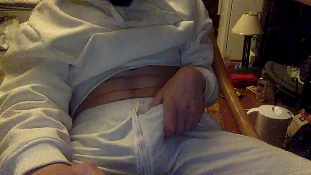 Snapshot of nevermind298079 chatting on 01-30-25, 11:24 nevermind298079 online show from 01-30-25, 11:24