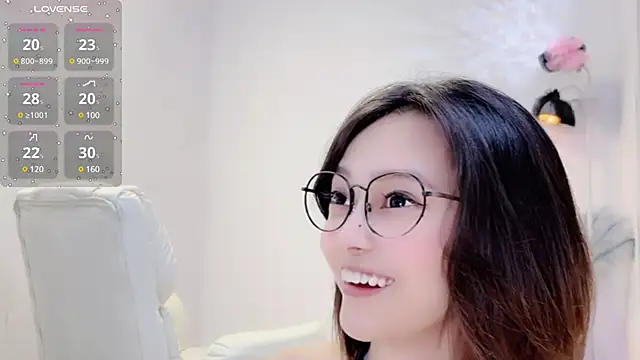 Snapshot of Natasha2025 chatting on 12-28-24, 03:26 Natasha2025 online show from 12-28-24, 03:26
