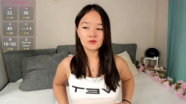 Snapshot of Maekko chatting on 11-14-25, 09:13 Maekko online show from 11-14-25, 09:13