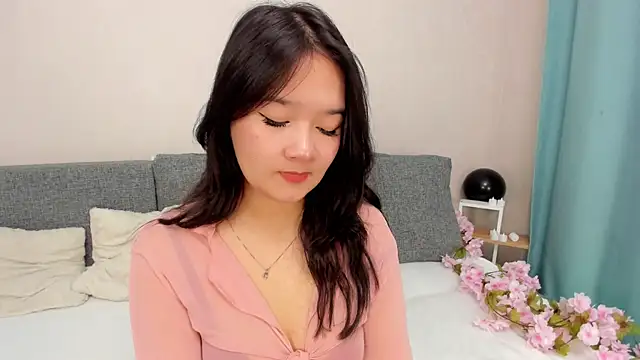 Snapshot of Maekko chatting on 11-15-25, 09:54 Maekko online show from 11-15-25, 09:54