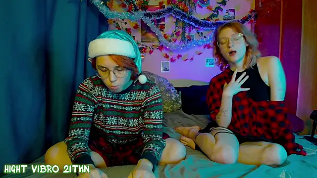 TrickyKitsune online show from 12-21-25, 02:02