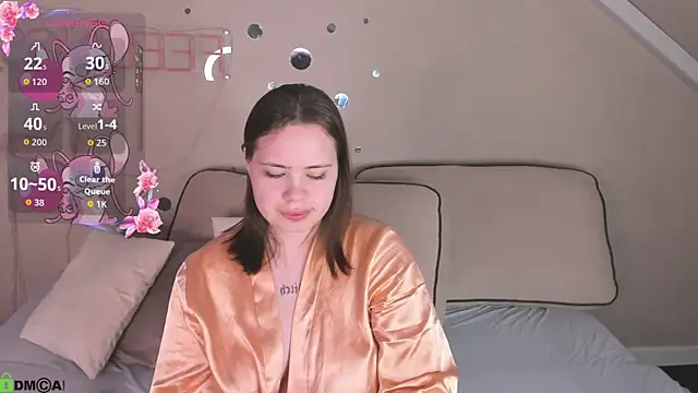 EricaElliott online show from 10-18-25, 01:19