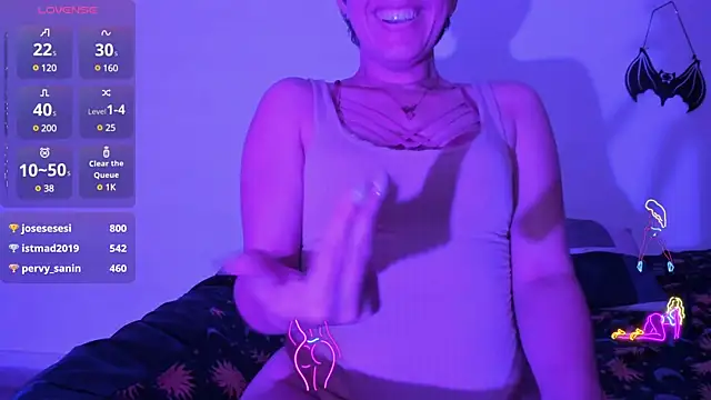 Snapshot of Laura_hellss chatting on 02-19-25, 02:44 Laura hellss online show from 02-19-25, 02:44