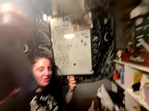 Snapshot of Eden_Darkskye chatting on 11-09-25, 02:54 Eden Darkskye online show from 11-09-25, 02:54