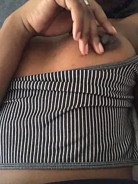 Snapshot of xxSexyTalia28 chatting on 01-29-25, 10:27 xxSexyTalia28 online show from 01-29-25, 10:27