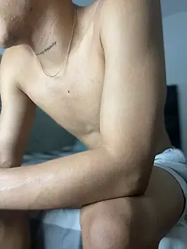 usersweet online show from 01-17-25, 03:55