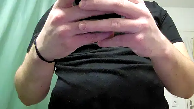 Maxoux02 online show from 02-18-25, 05:21