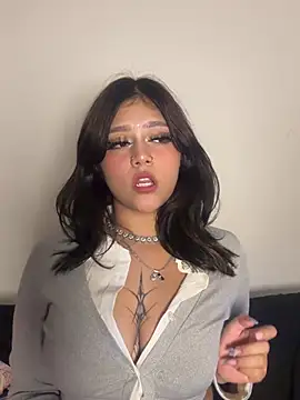 Snapshot of kath_kitty chatting on 02-27-26, 01:49 kath kitty online show from 02-27-26, 01:49