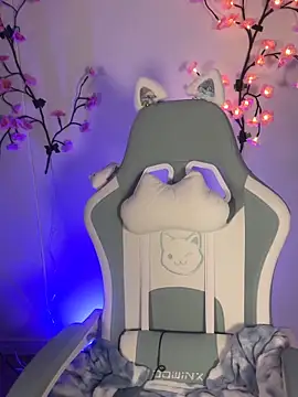 Snapshot of kath_kitty chatting on 03-14-26, 12:28 kath kitty online show from 03-14-26, 12:28