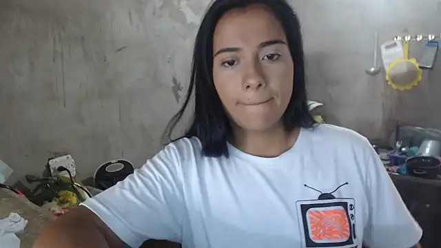 Coral0403 online show from 10-11-25, 03:43