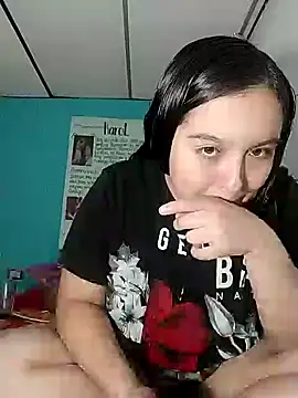 Snapshot of cleo_lincy13 chatting on 01-03-25, 04:22 cleo lincy13 online show from 01-03-25, 04:22