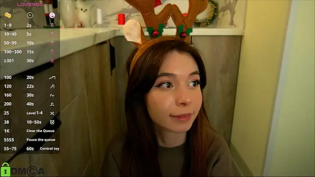 Snapshot of LittleOriana chatting on 12-26-24, 07:38 LittleOriana online show from 12-26-24, 07:38